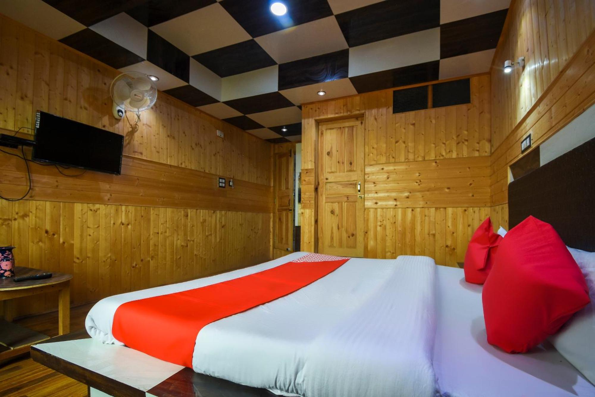 Oyo Hotel New Divine Kashmir Durgjan Exterior photo